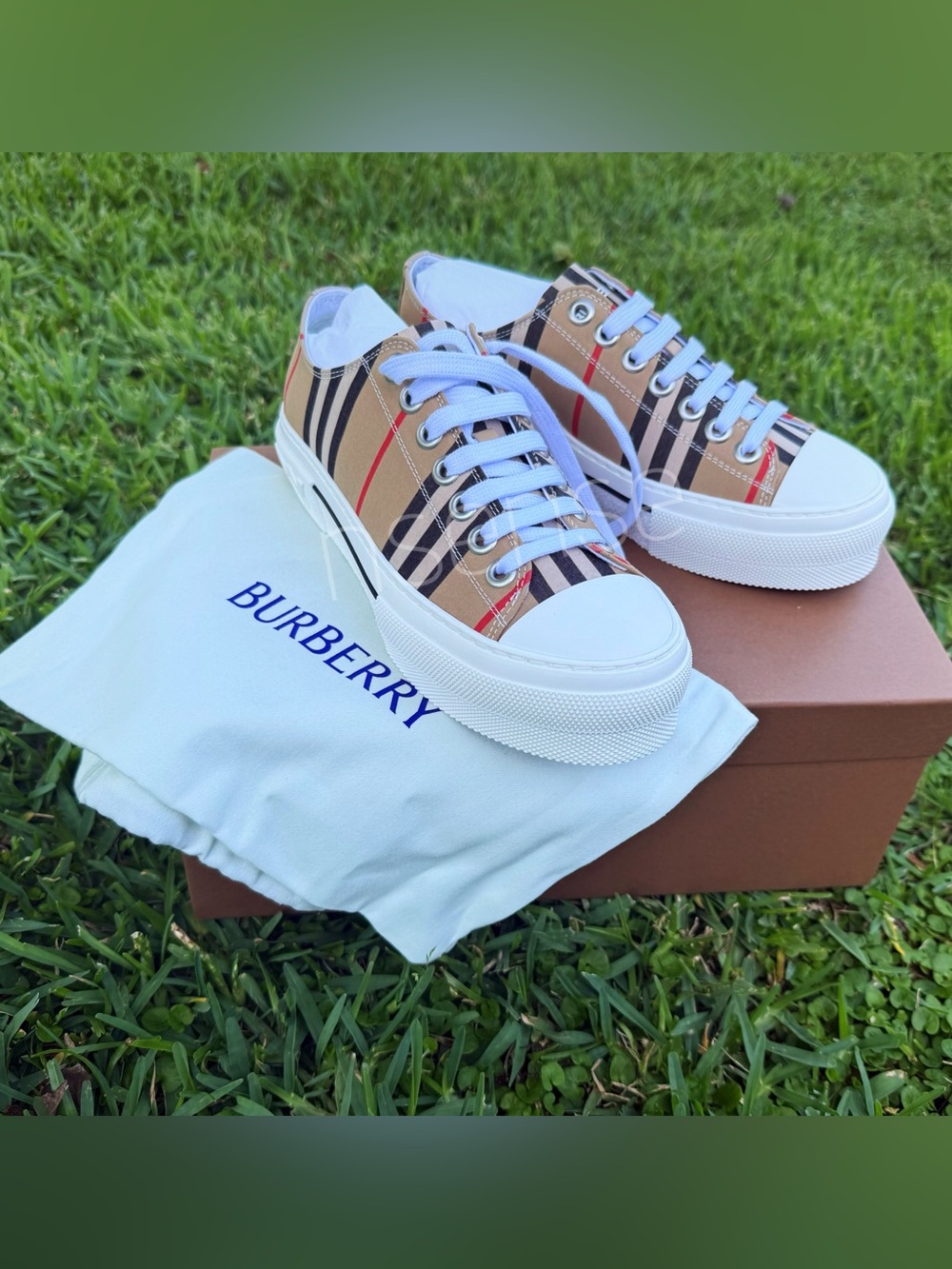 Burberry Platform Nova Check shoes